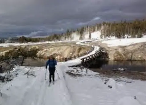 yellowstone winter activities